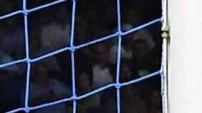 Carlo Ancelotti le sigue teniendo confianza Lozano y lo volvió a ubicar como un delantero titular.