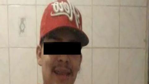 Sicario de la Tropa del Infierno del Cártel del Norestes amenaza de muerte por exhibirlo en redes