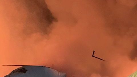 La guía desaconseja la prolongada y no supervisada carga de baterías de ion de litio.