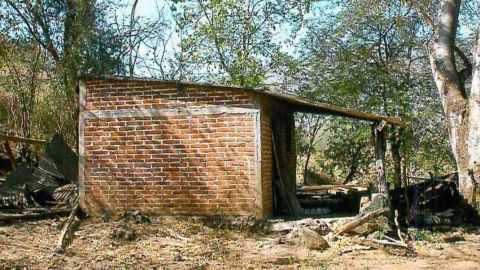 La finca ubica en el pueblo El Agostadero, en el municipio de Pihuamo.