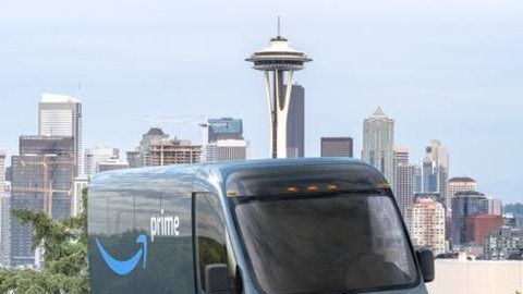 Las vans eléctricas de Rivian serán las encargadas de entregar paquetes para Amazon