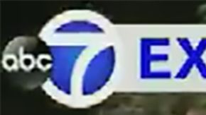 Un policía retira la espada samurai