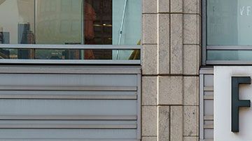 La cadena cerrará entre 300 y 350 tiendas a nivel mundial.