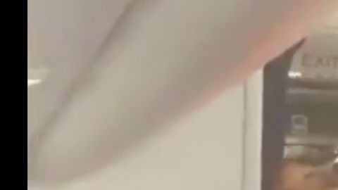 El momento en que intentan abrir la puerta.