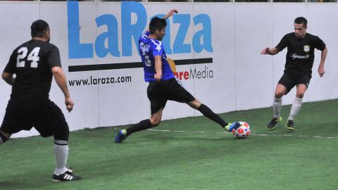 La Liga Interamericana y Victoria Ejidal se han adelantado ofreciendo jugosos premios en Chitown. (Javier Quiroz / La Raza)