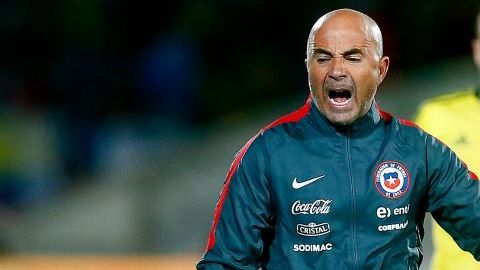 El argentino ganó con Chile la Copa América de 2015, el primer título internacional en la historia de la Roja.