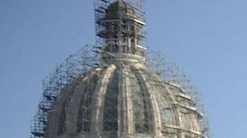 El presidente Trump implementó restricciones a Cuba.