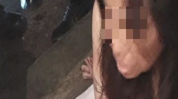 Hombre mata al amante de su esposa cuando los cachó en pleno acto sexual, a ella la dejó así...
