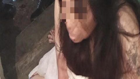 Hombre mata al amante de su esposa cuando los cachó en pleno acto sexual, a ella la dejó así...