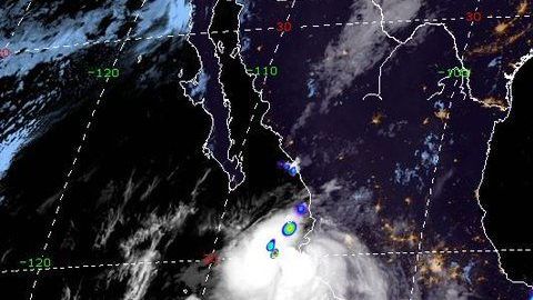 Huracán Lorena.