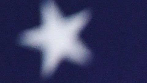 Kamala Harris arremetió contra la actitud del presidente en la red social.