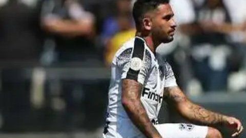 Leandro Carvalho empató de último minuto con un potente disparo de 'Premio Puskas'