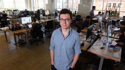 Luis von Ahn, en las oficinas de su empresa Duolingo en Pittsburg./Cortesía