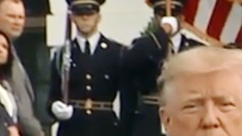 La pareja presidencial lideró la ceremonia por el ataque del 9/11.