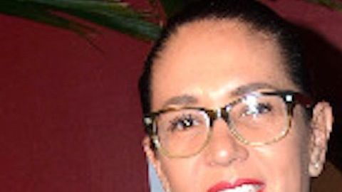 Yolanda Andrade y Verónica Castro.