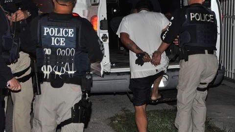 'La Migra' arrestó la semana pasada a siete residentes de Chicago.