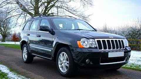 Hay tres maneras de posicionar la dirección de los neumáticos a la hora de estacionarse en colina