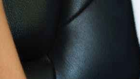 El golpe de calor en autos ha cobrado la vida de más de 30 niños este año