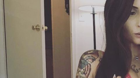 Miss Pots es una modelo que defiende el consumo de marihuana para una mejor vida sexual.