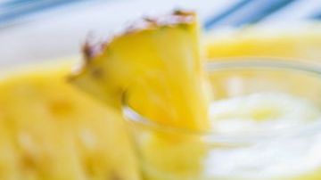 El consumo de bebidas 100% naturales, basadas en ingredientes diuréticos es uno de los mejores remedios para fomentar una efectiva pérdida de peso y acelerar el metabolismo.