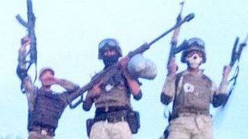 Sicarios del Cártel del Noreste se fotografían armados y en sus trocas antes de enfrentar a policías