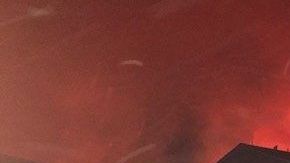 Imágenes publicada por CalFire del incendio Tenaja en Murrieta, California.