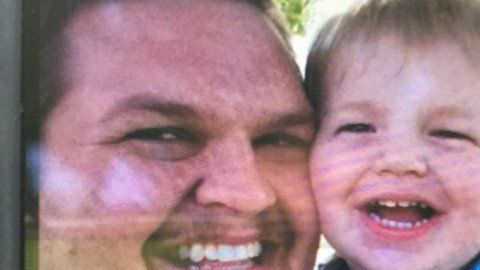 Steven Weir y John Weir. El niño John fue secuestrado de Merced, California.