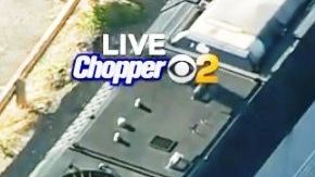 El auto quedó a la derecha de la imagen