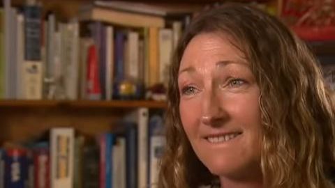 Desde hace más de un año, Cilla Carden demandó a sus vecinos pero no ha procedido.