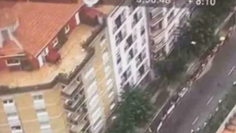 Las cámaras descubrieron el plantío en una de las principales avenidas de Barcelona.