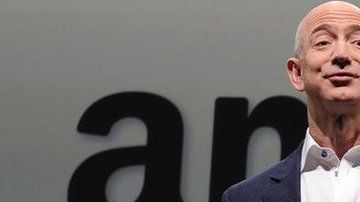 Al fundador de Amazon se le adjudican $111 mil millones de dólares.