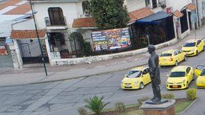 Los taxis cortaron calles y avenidas de las ciudades ecuatorianas.