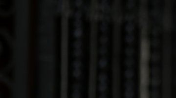 El mandatario busca formar un nuevo gobierno con miras a aplacar las protestas masivas.