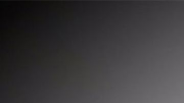 Luego de desarmar al estudiante, el entrenador lo consoló y abrazó hasta que llegó la policía.