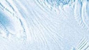 El sistema satelital de la Unión Europea Sentinel-1 capturó estas imágenes del antes y el después del desprendimiento del iceberg.