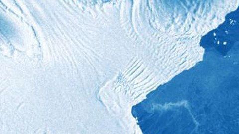 El sistema satelital de la Unión Europea Sentinel-1 capturó estas imágenes del antes y el después del desprendimiento del iceberg.