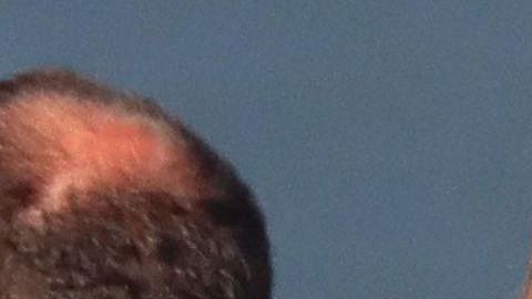 Se está considerando emplear dispositivos de alta tecnología utilizados en operaciones antiterroristas para poder identificar a los autores de las ofensas racistas.