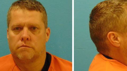 El sospechoso James E. Rigsby, de 50 años, fue encarcelado el domingo bajo un cargo de asesinato.