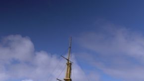 Derechos de autor de la imagenFELIPE HURTADO
Image caption
Para algunos es un símbolo de amistad entre dos países, pero para otros, un trofeo de guerra.