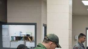 Sigue en aumento la llegada de menores migrantes a la frontera sur en busca de asilo