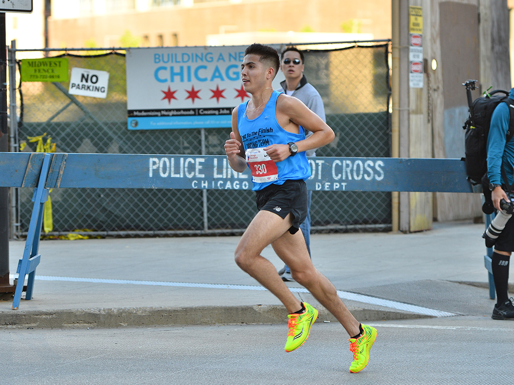 Oscar Medina sabe que puede bajar más su marca de 2:18:45. (Javier Quiroz / La Raza)