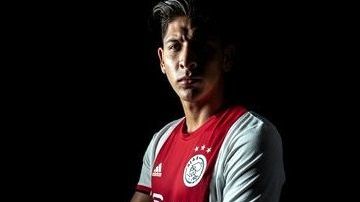 Edson Álvarez ingresó de cambio al minuto 88 en el Ajax vs. Waalwijk.