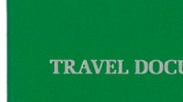 El nuevo documento (izquierda) comienza a expedirse este 24 de octubre.