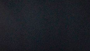 La actriz Felicity Huffman es escoltada por la policía a la corte.