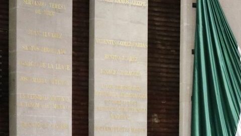 Se dio la guerra de declaraciones entre panistas y morenistas.