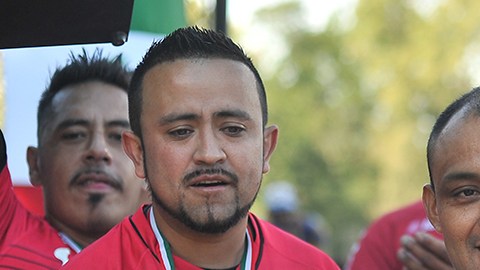 Filiberto Rodríguez agradeció el gesto del equipo Pachuca, campeón de la Liga 5 de Mayo. (Javier Quiroz / La Raza)