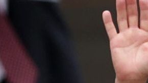 Emilio Lozoya recibió 4 millones de dólares que habrían tenido como destino la campaña de Enrique Peña Nieto, para luego, obtener ayuda con contratos con Pemex.