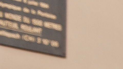 La alemana Gina Lückenkemper quien levanta el polvo de la pista mientras roba suspiros en la tribuna.