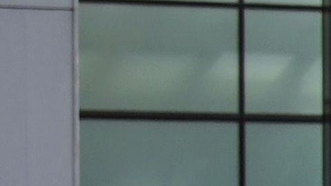 El NYPD anda tras la pista del hombre.