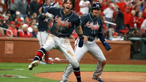 El cuarto juego se celebrará el lunes en el Busch Stadium.